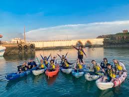 布携手现身 布携手现身