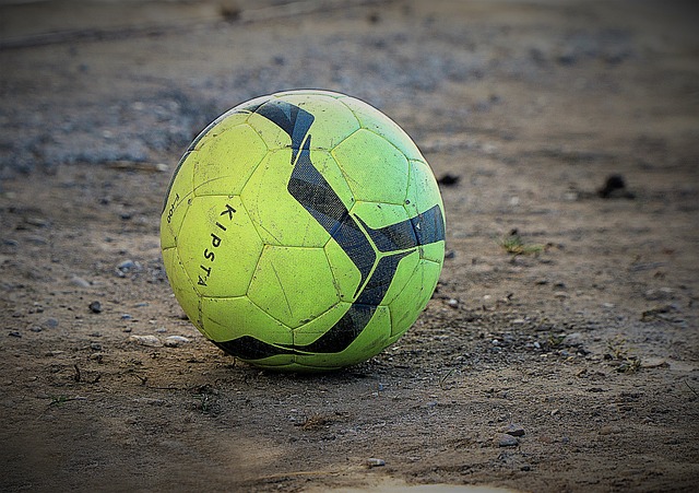 坚守在世界屋脊的年轻人： 为祖国编织雷达“天网”.