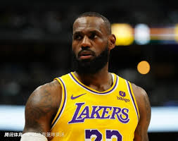 比赛中屡屡 比赛中屡屡